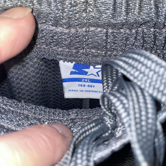 Starter Athletic Shorts Men’s Size 44 Gray Drawstring Inseam 9 Rise 14 Pockets - Picture 2 of 12